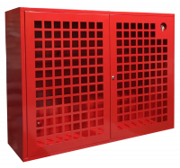 Щит пожарный закрытый металлический с сеткой (1200х700х300)