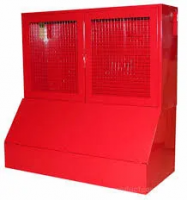 Пожарный стенд закрытый универсальный с сеткой и ящиком для песка 0,3 м3